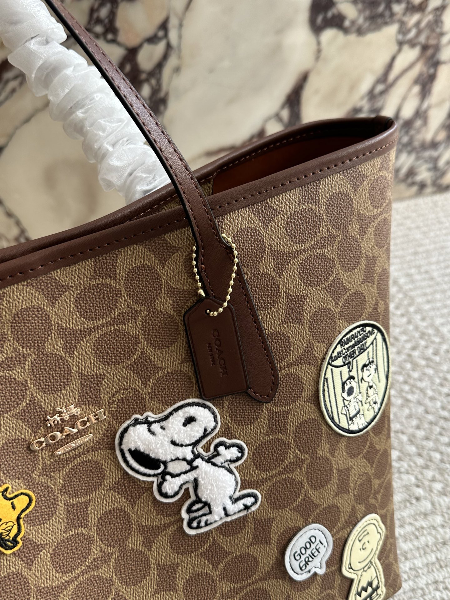 Coach 195 size 35 city logo Tote Bag
