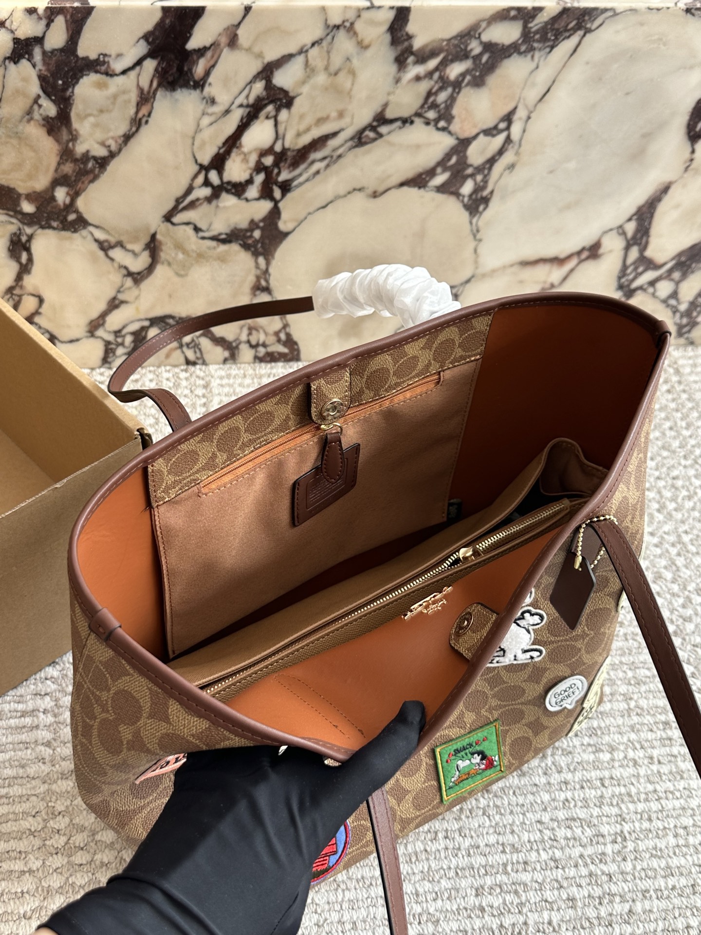 Coach 195 size 35 city logo Tote Bag