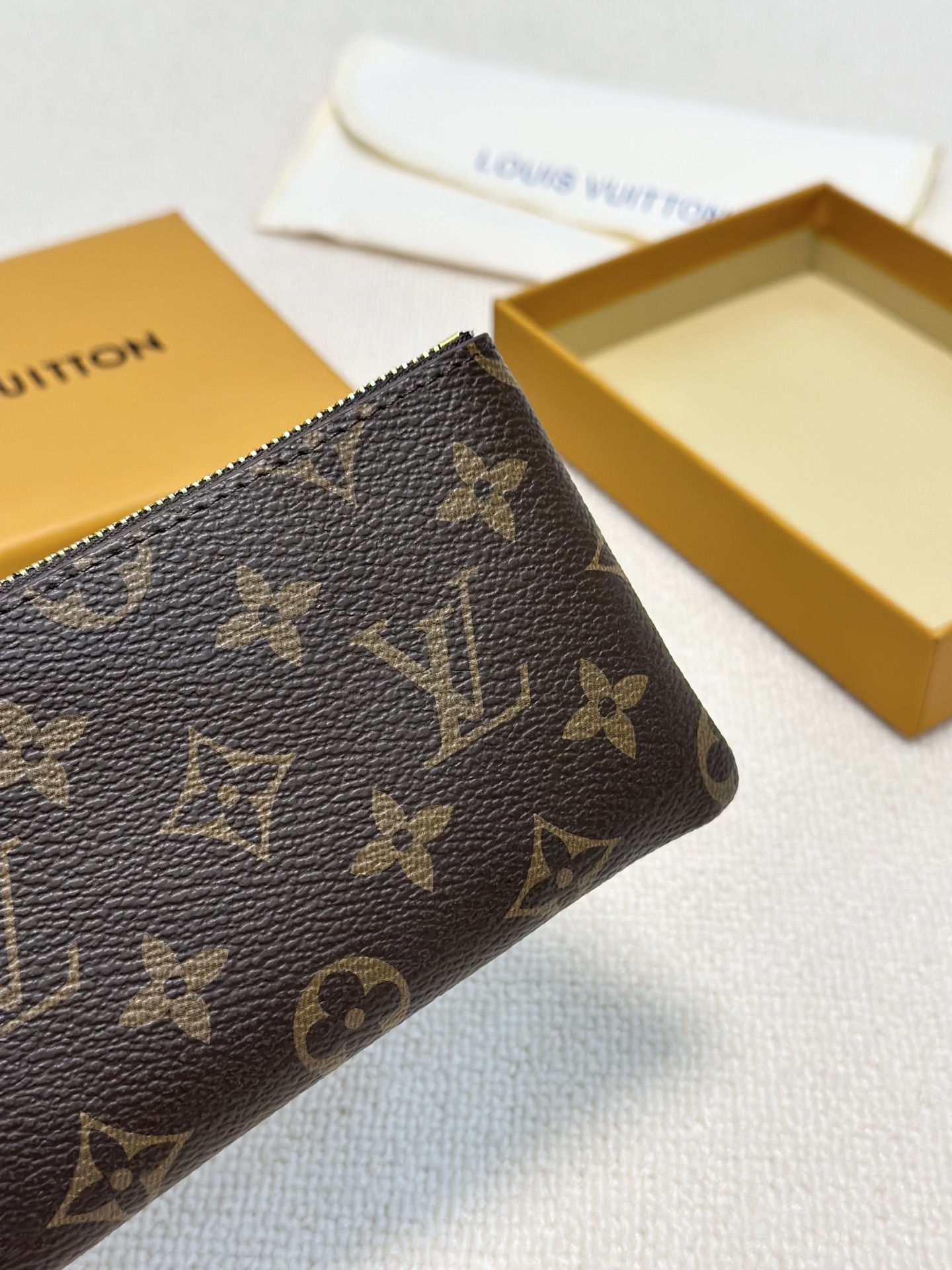 Louis Vuitton P75 X9 Wallet