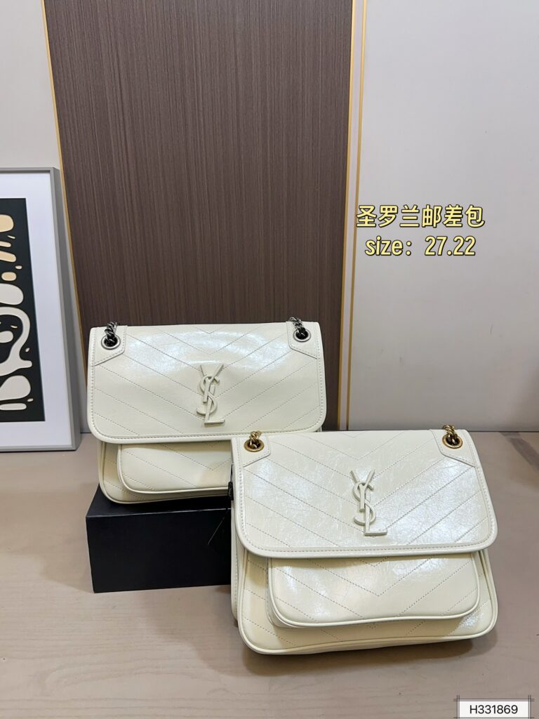 Saint Laurent 170 niki 27 22 Clutch 1.9 x 1.1 editorial product context 2