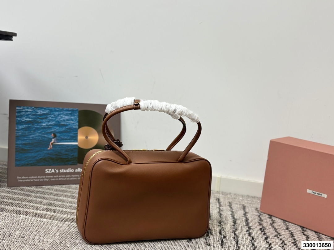 Miu Miu P165 35 22 Bag