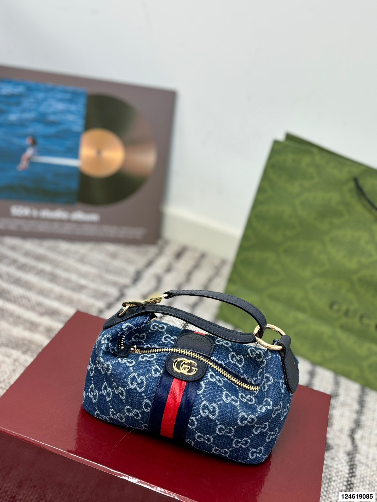 Gucci P110 20 10 Vanity GG Supreme WEB OK Bag
