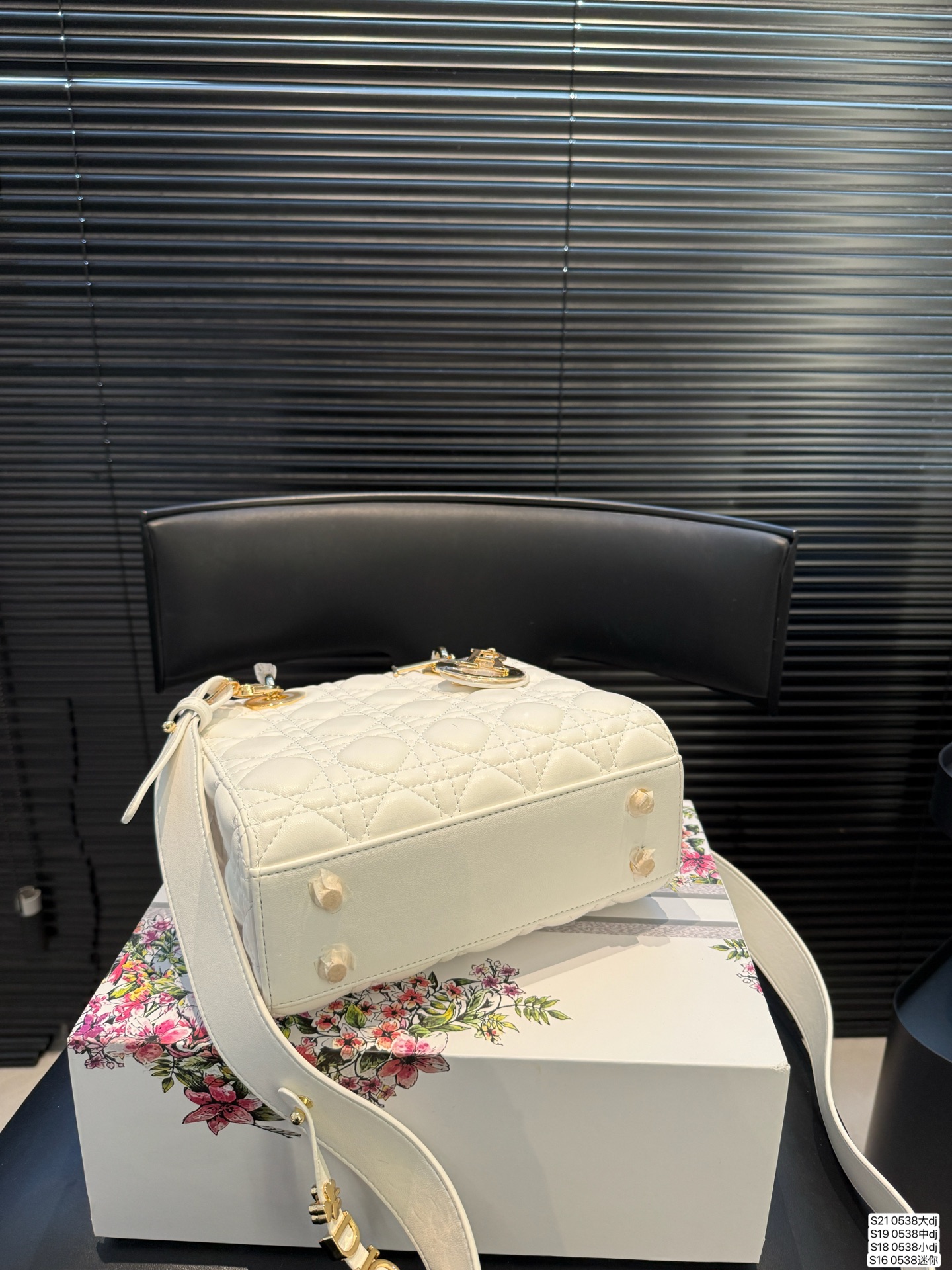 Dior P140 P130 P125 P115 sDior 23 22 20 19 16 12 0538 Mini Bag