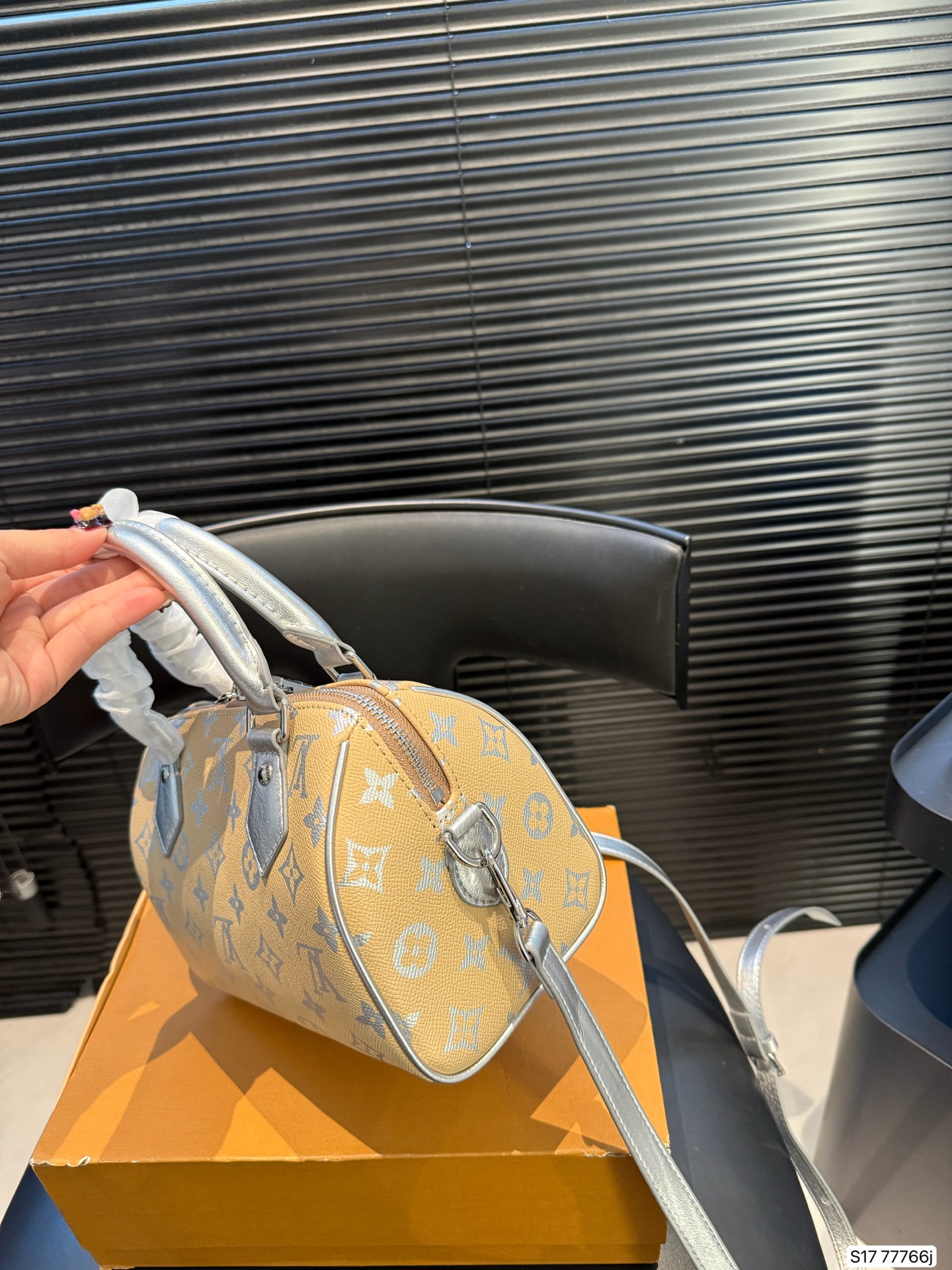 Luxury P120Lv 20 14 Bag