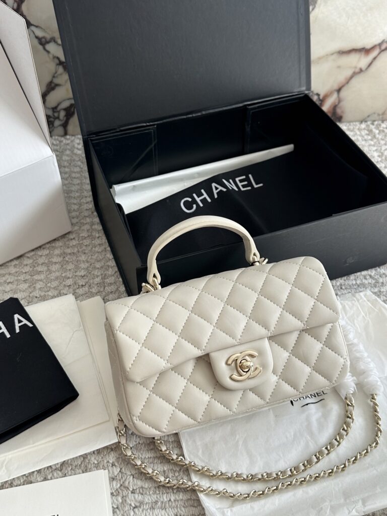 Designer Cf Handle Bag 20 x 12 cm editorial product context 1