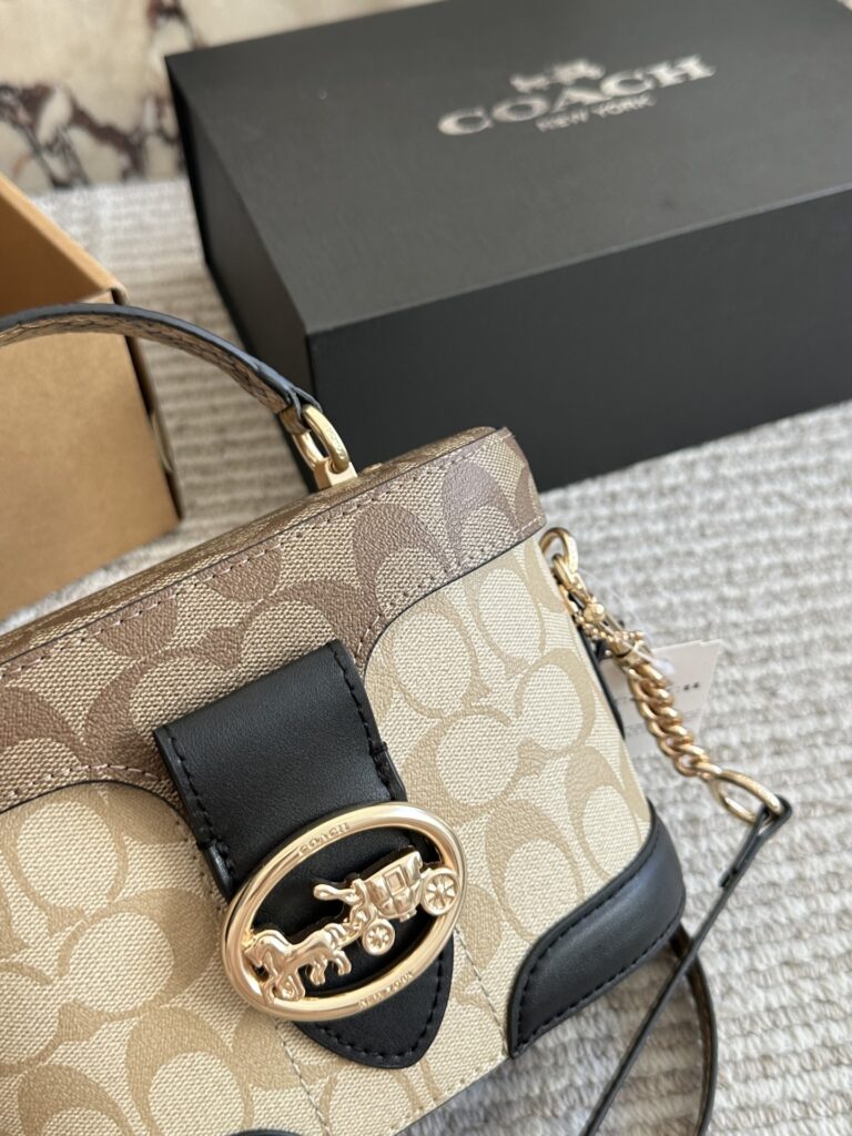 Designer Georgie Bag 19 x 13 cm editorial product context 2