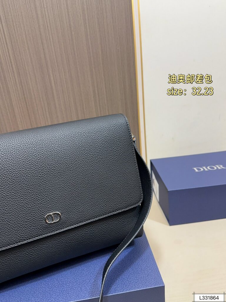Dior Icon Crossbody Bag editorial product context 3