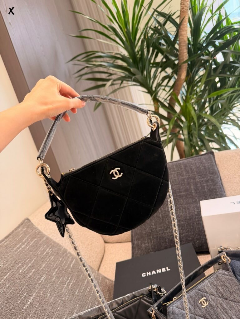Chanel Black Calfskin Leather Crossbody Bag 20 cm editorial product context 2