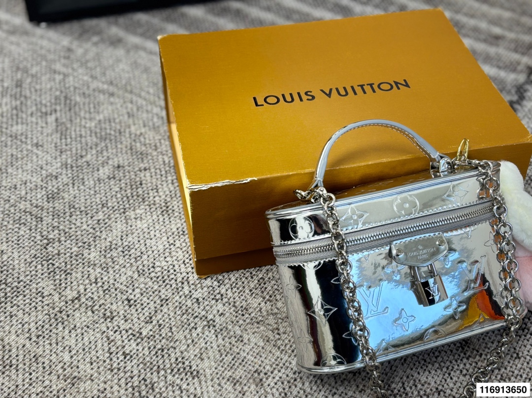 Louis Vuitton P165 Capucines Mini Monogram Vernis OK Handbag
