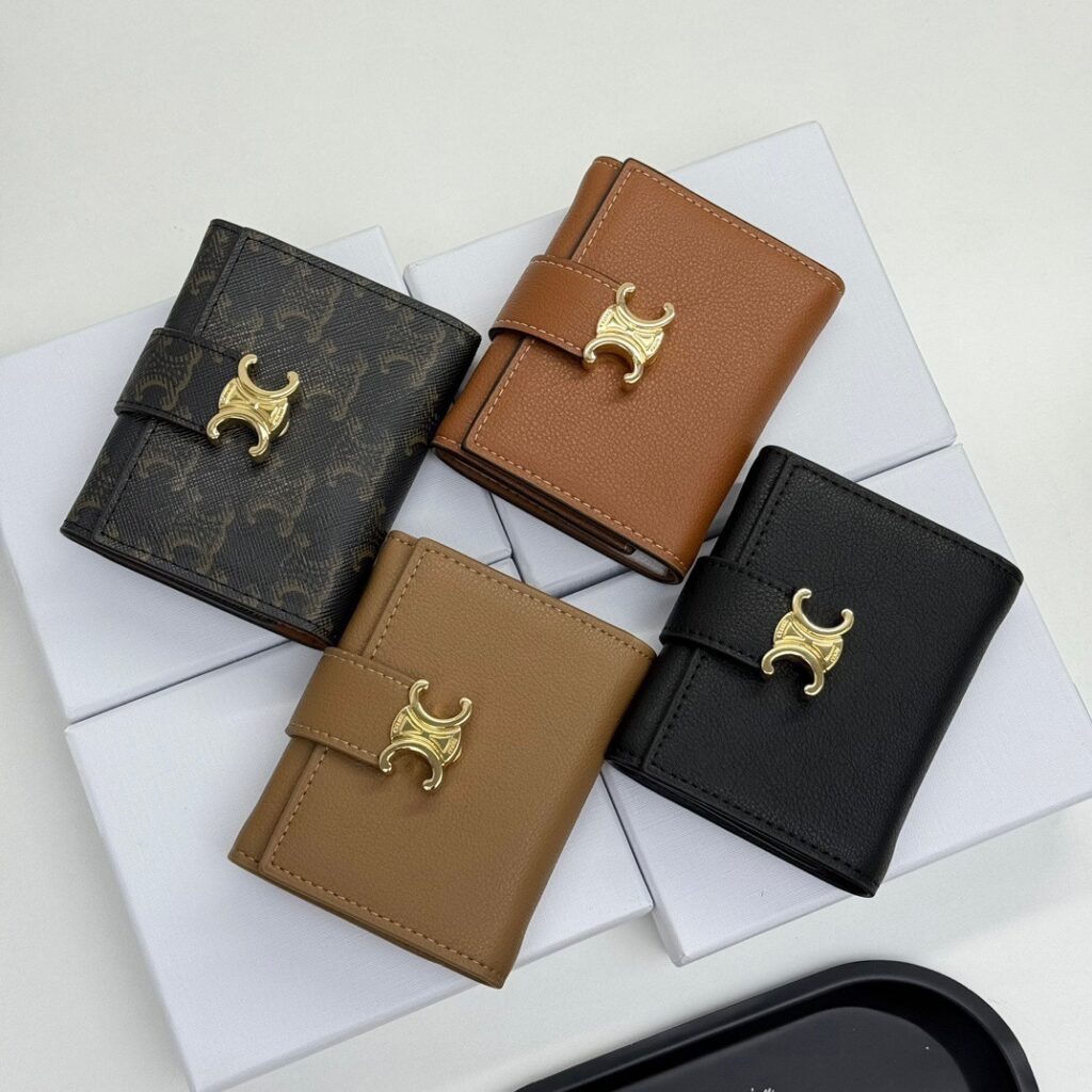 Celine F07 Black Leather Wallet 11 x 10 x 5 cm editorial product context 1