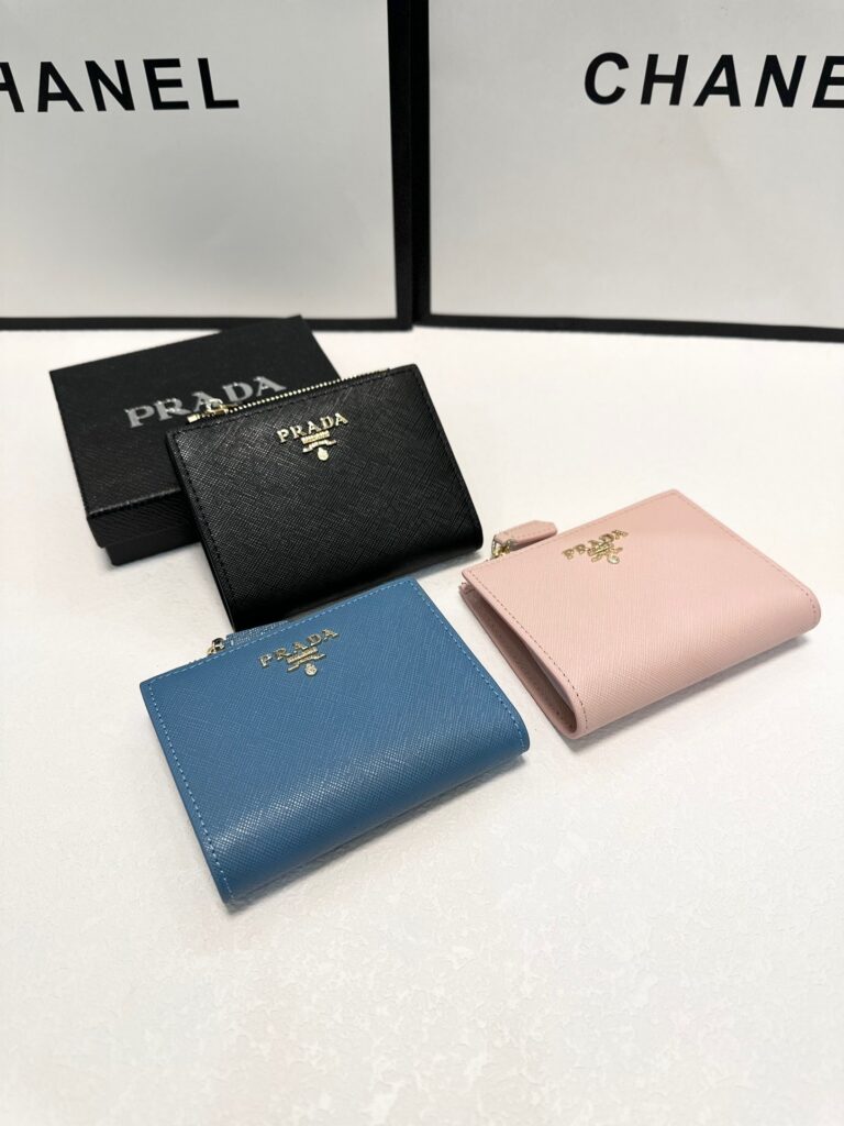 Prada Black Leather Wallet 11 x 10 cm editorial product context 1