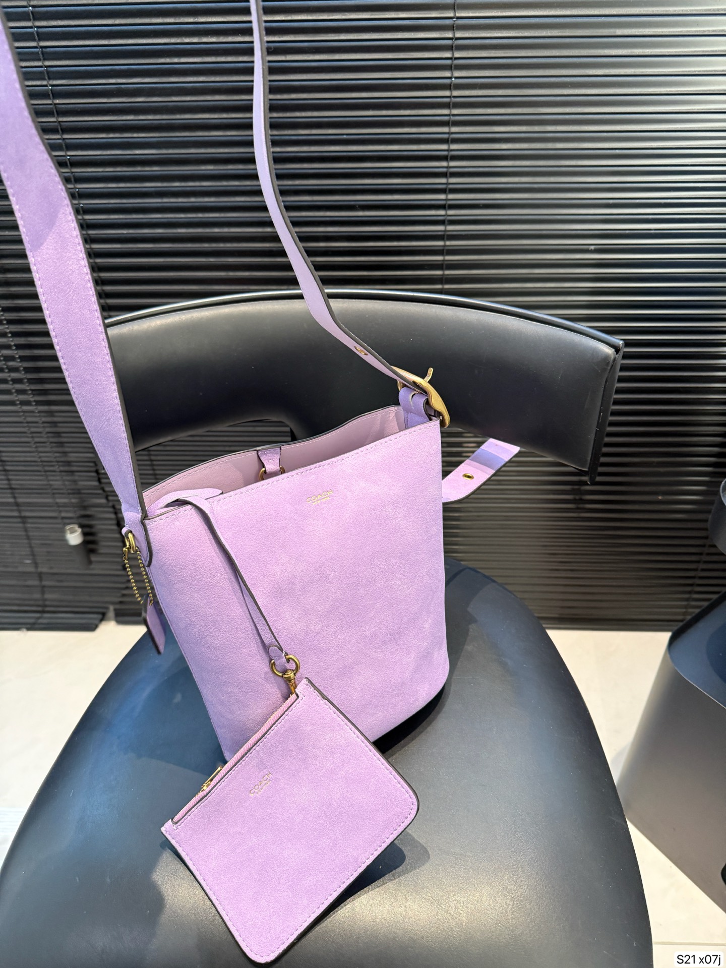 Coach P140 Bleecker Bucket 20 22 X07 Bucket Bag