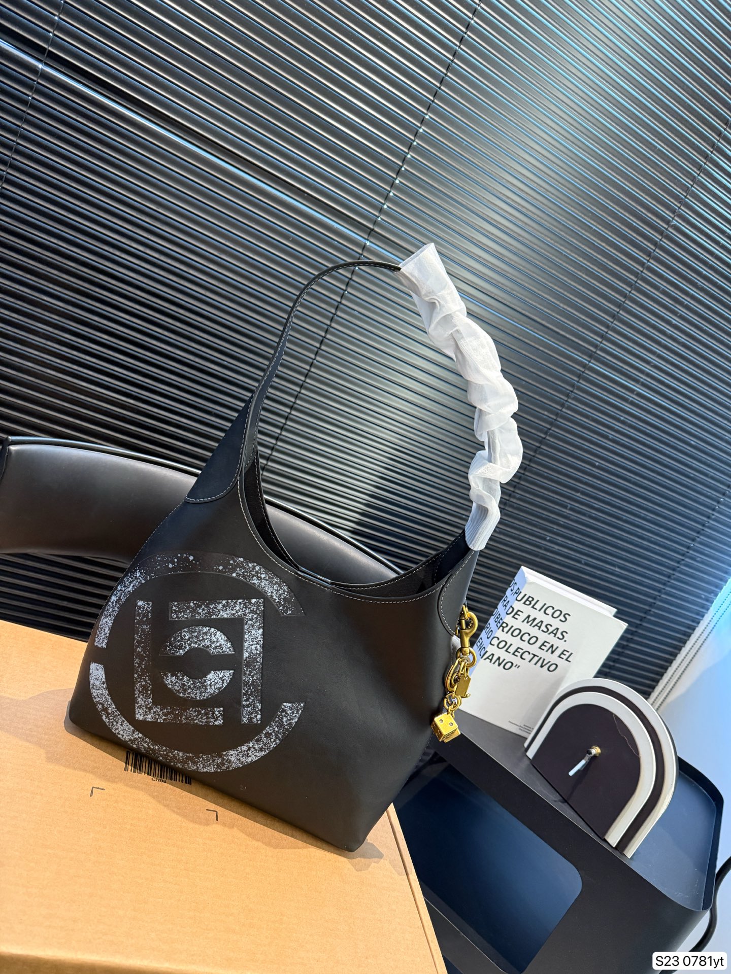 Coach P150 CLOT Brooklyn logo GET 28 22 0781 Bag