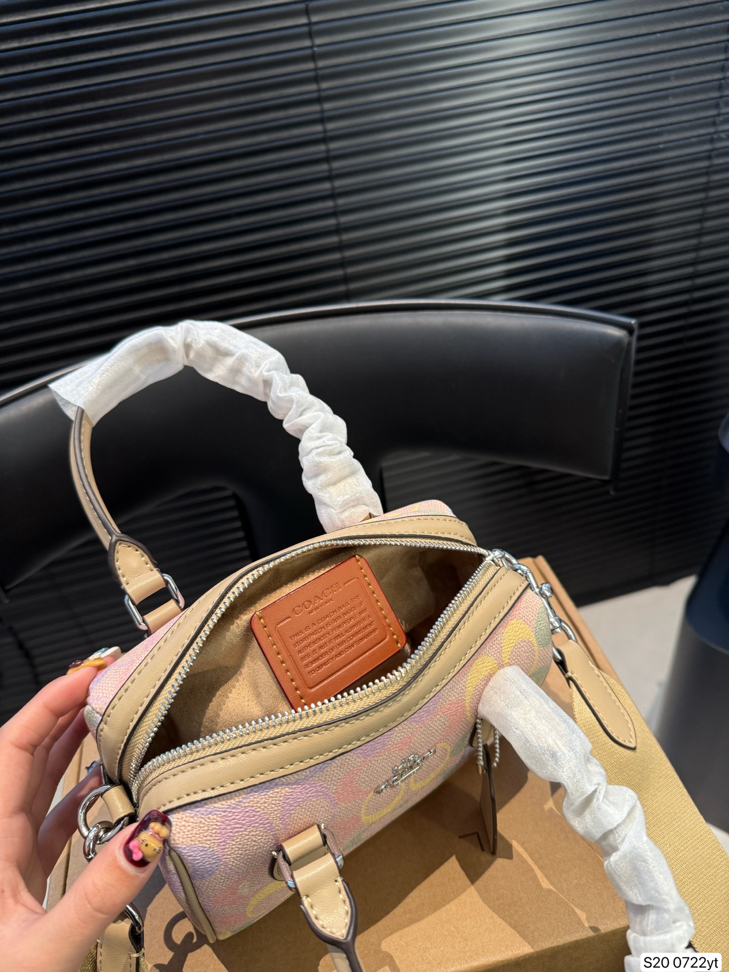 Coach P135 Size 18 13 0722 Mini Bag