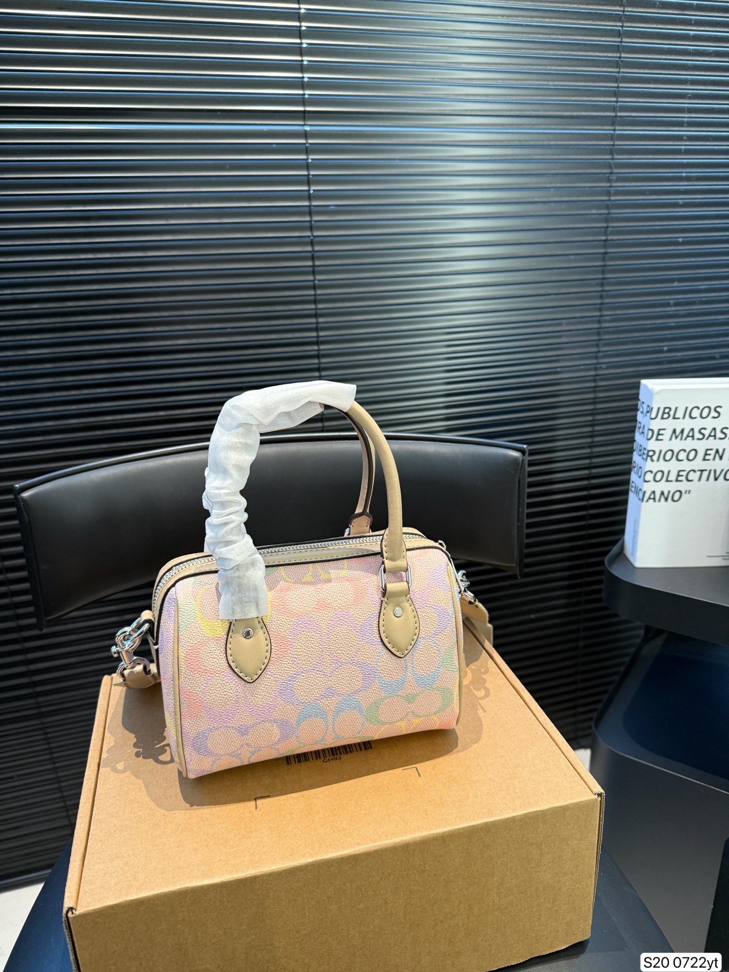 Coach P135 Size 18 13 0722 Mini Bag