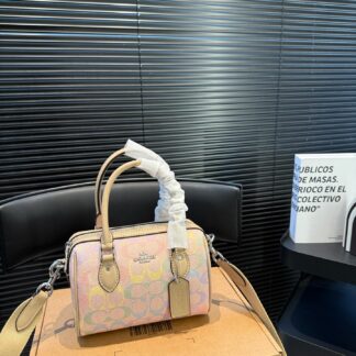 Coach P135 Size 18 13 0722 Mini Bag