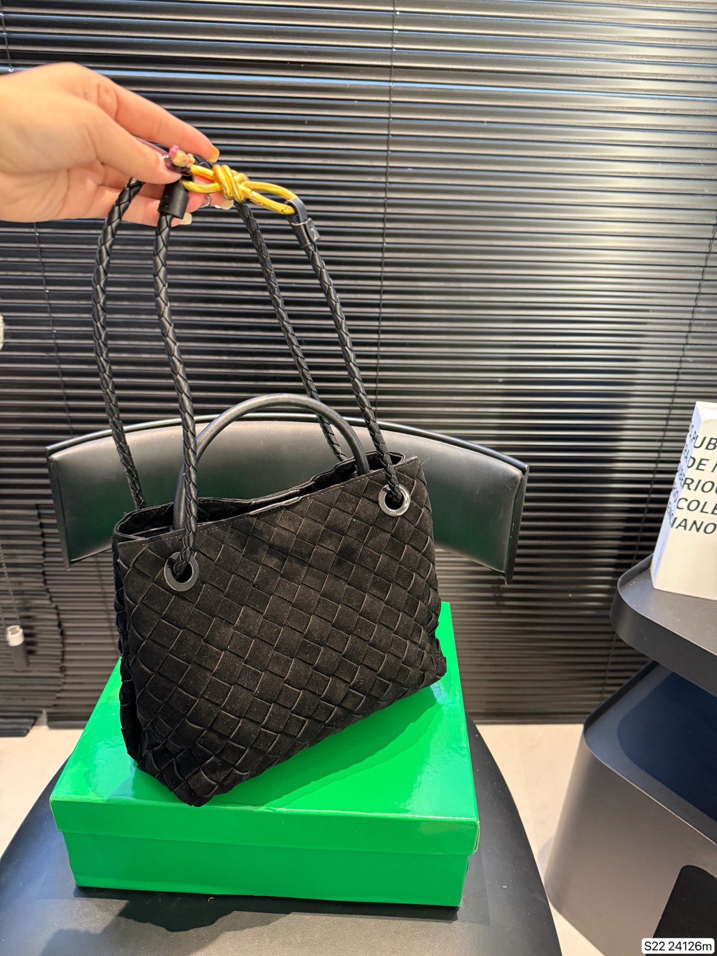 Bottega Veneta P145 Andiamo 22 19 Bag
