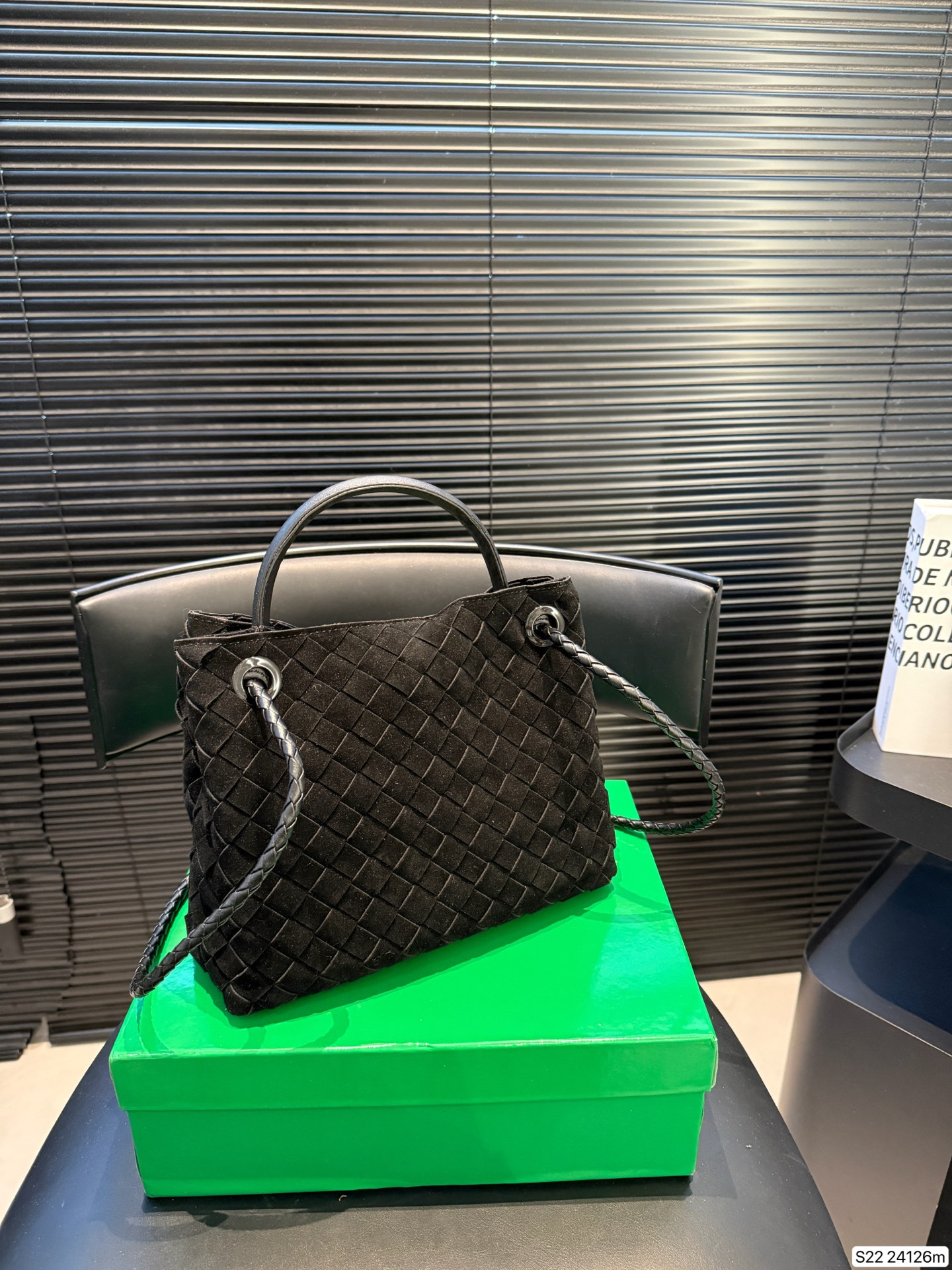 Bottega Veneta P145 Andiamo 22 19 Bag