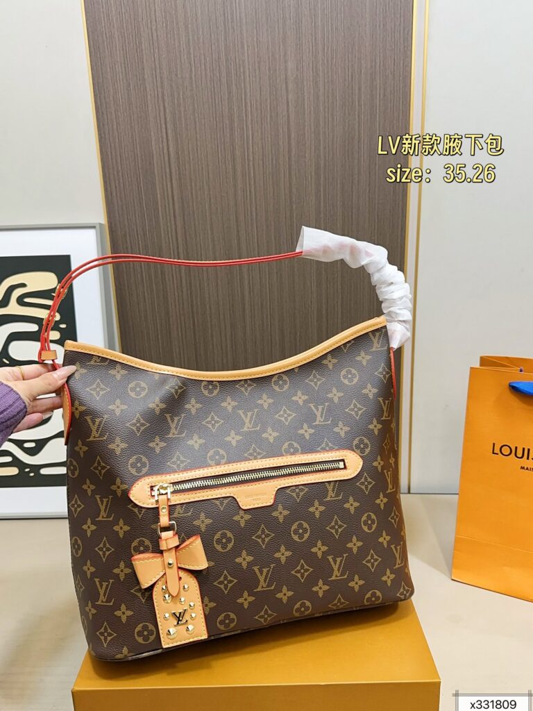 Louis Vuitton Carryall Crossbody Bag editorial product context 2