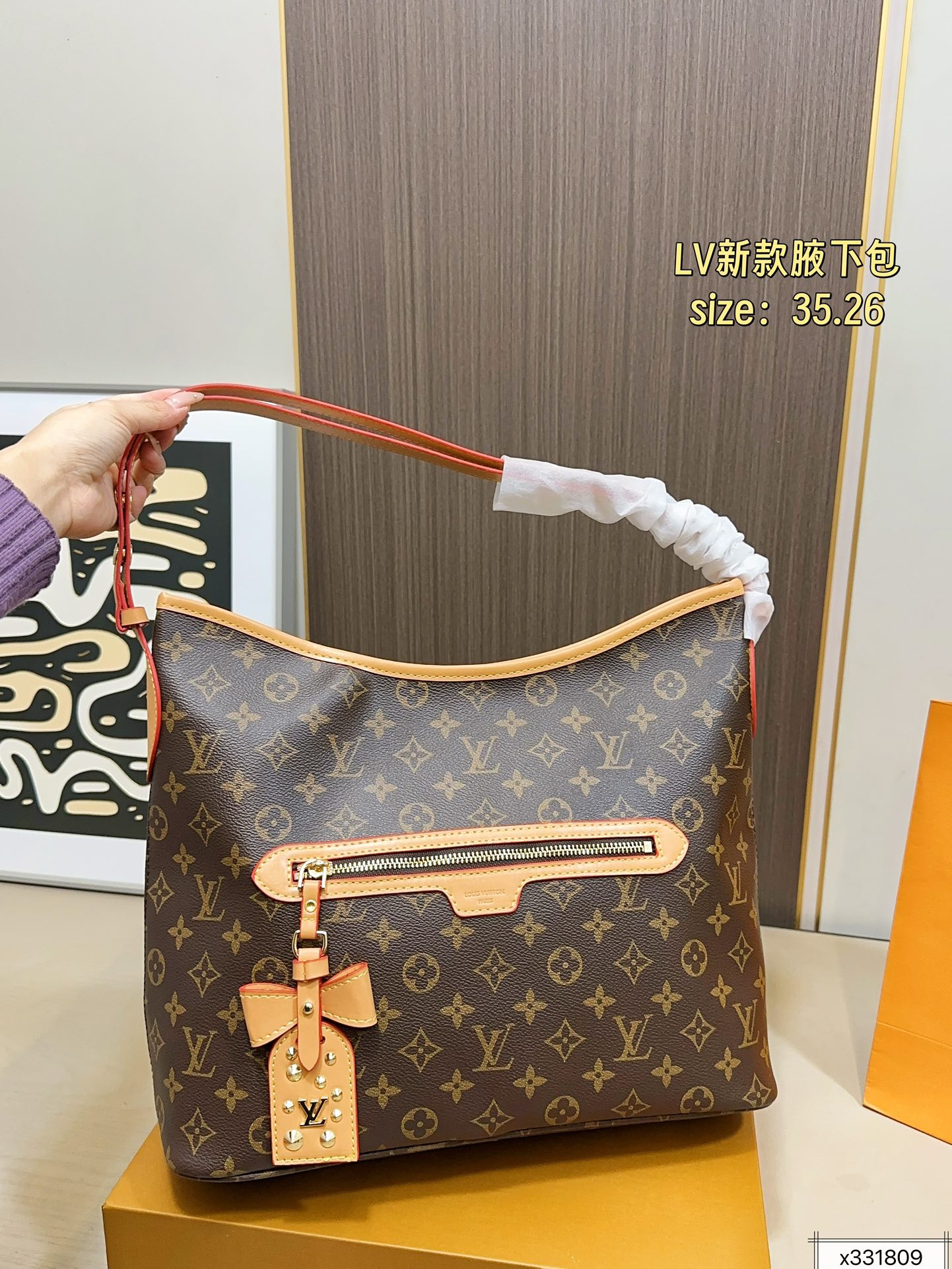 Louis Vuitton 110 carryall 13 35 26 Bag