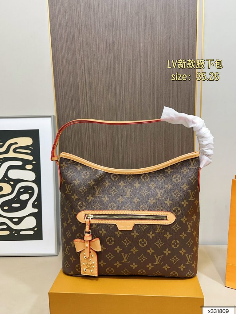 Louis Vuitton Carryall Crossbody Bag editorial product context 1