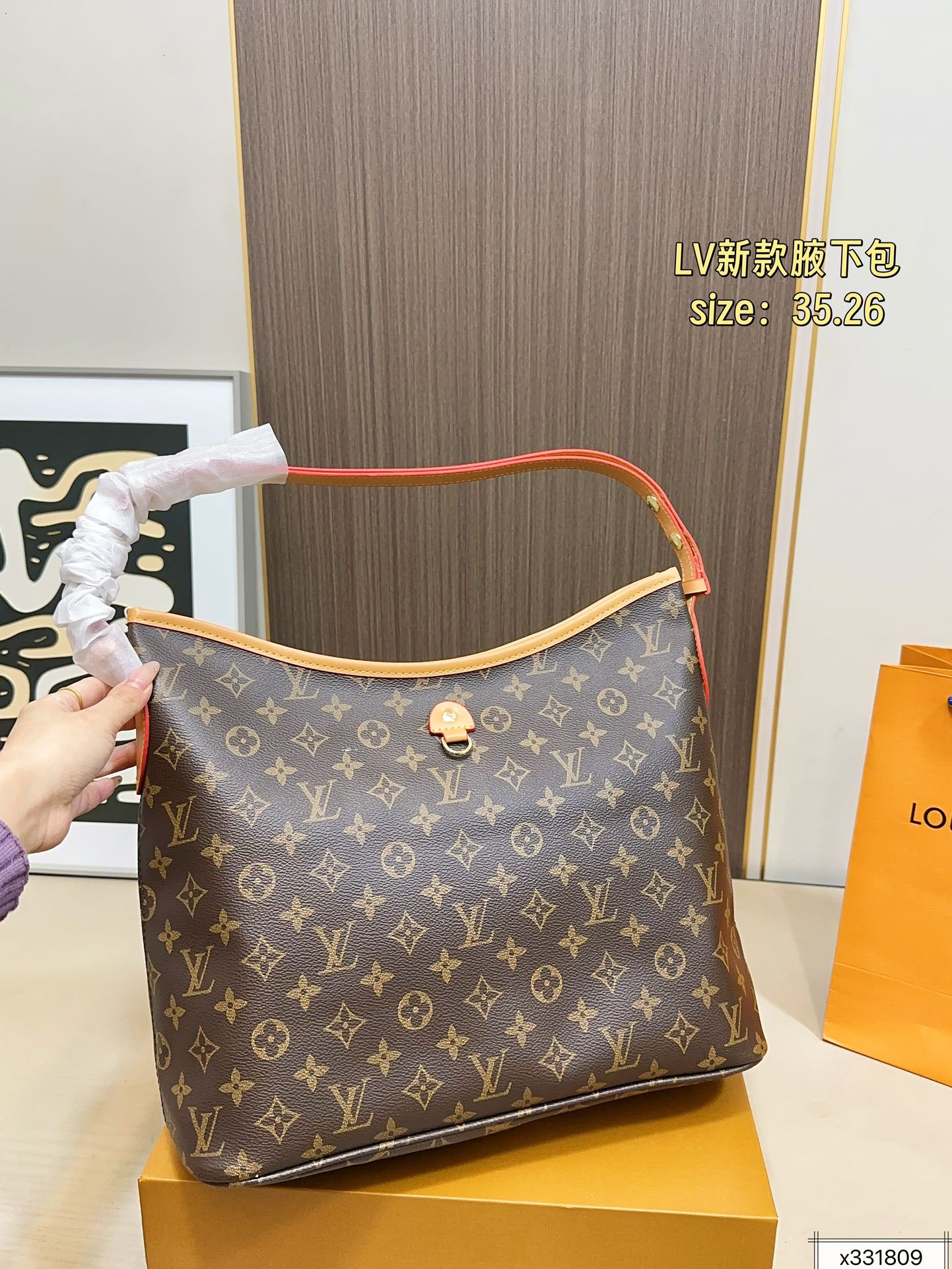 Louis Vuitton 110 carryall 13 35 26 Bag