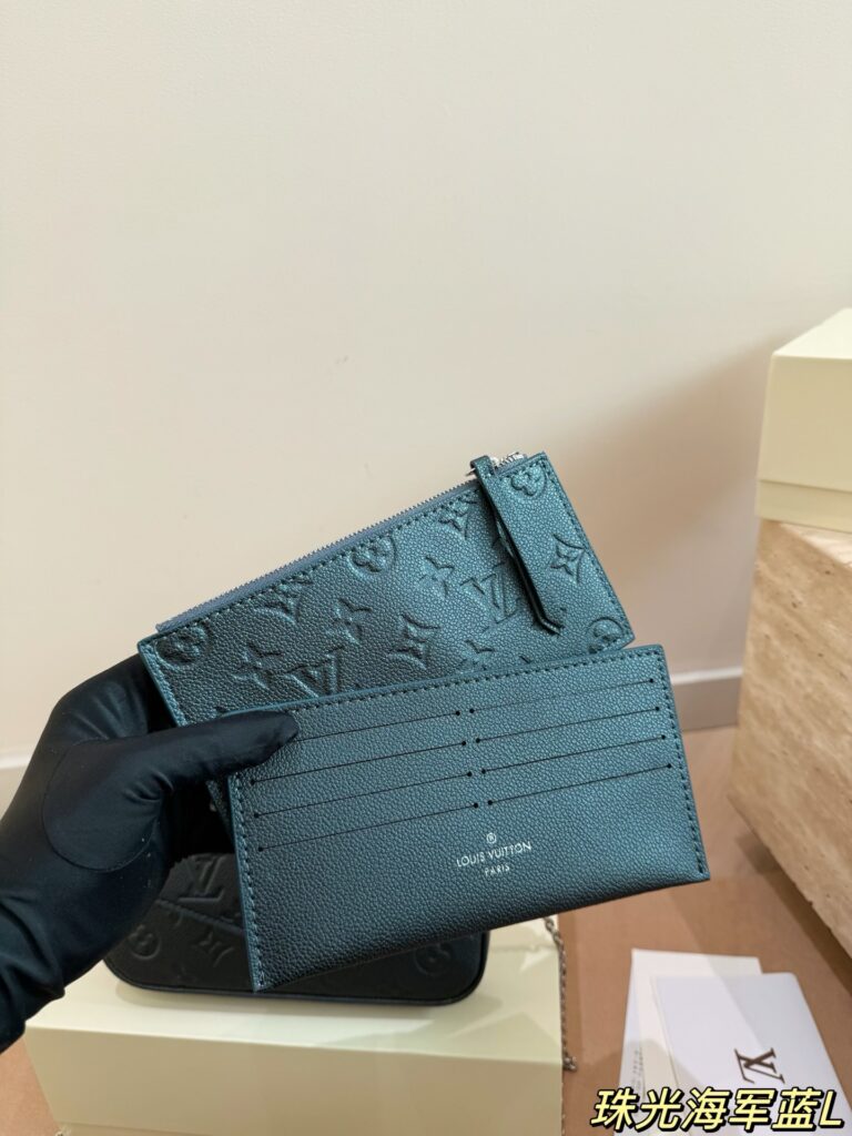 Louis Vuitton Pochette Licie Red Shoulder Bag editorial product context 2