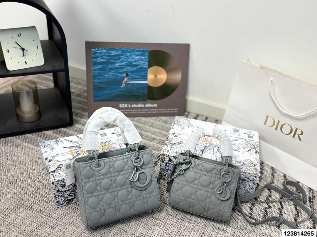 Dior p130 DiorLady 20 17 14 Bag