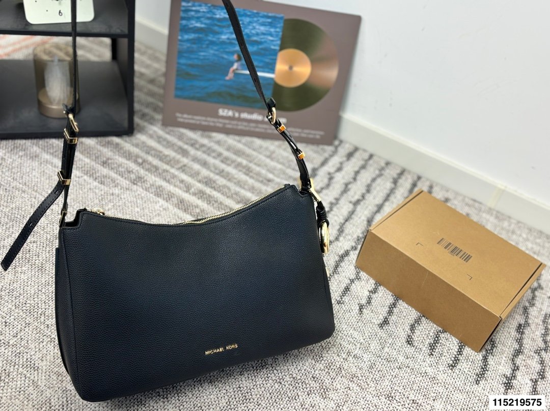 Luxury p160 36 22 MK NOLITA Bag