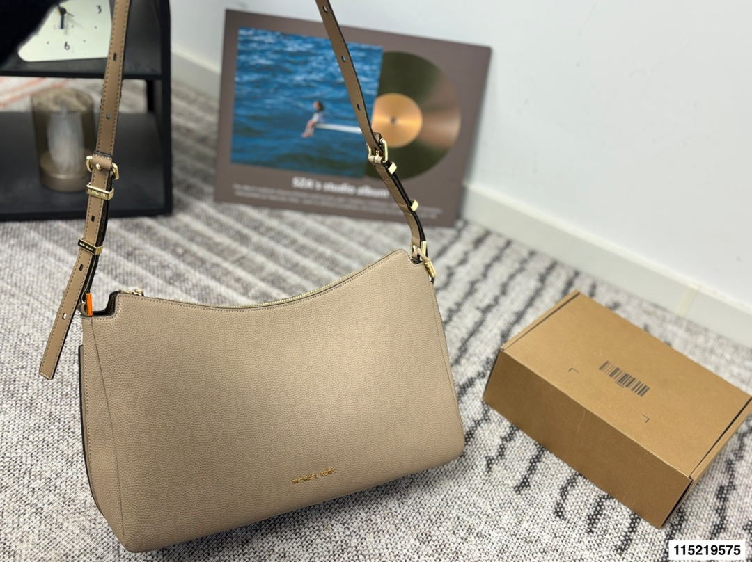 Luxury p160 36 22 MK NOLITA Bag