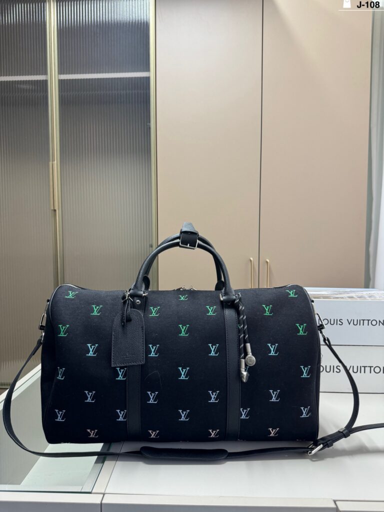 Louis Vuitton Keepall Black Canvas Bag 50 x 27 cm editorial product context 1