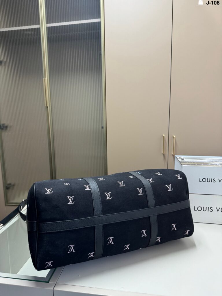 Louis Vuitton Keepall Black Canvas Bag 50 x 27 cm editorial product context 3