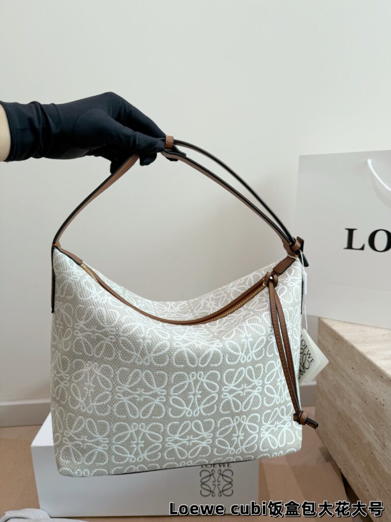 Loewe Cubi 26 Black Canvas Bag 22 x 15 cm editorial product context 2