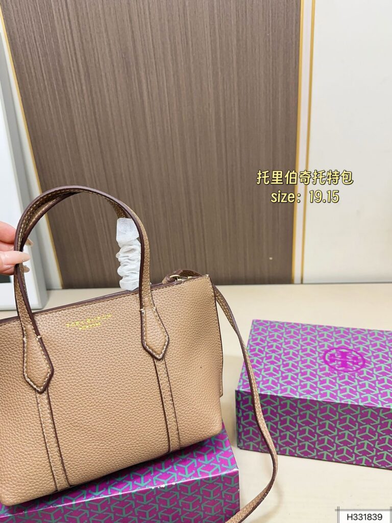 Tory Burch Tb Tote Bag editorial product context 2