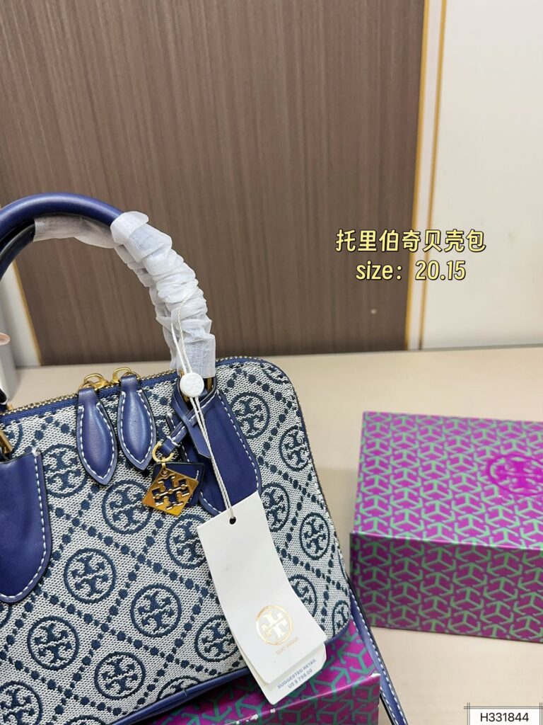 Designer 145 20 15 Bag editorial product context 2