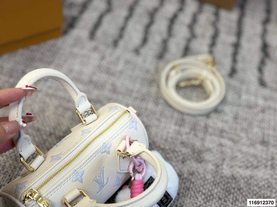 Louis Vuitton p135 Nano Speedy 16 Retiro Handbag