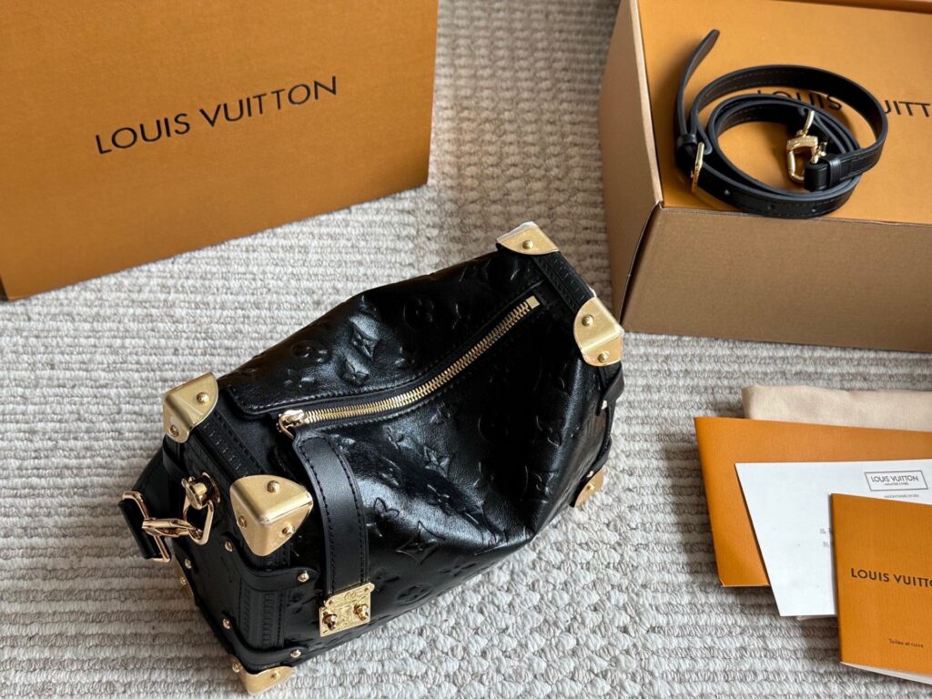 Louis Vuitton Shoulder Bag editorial product context 2