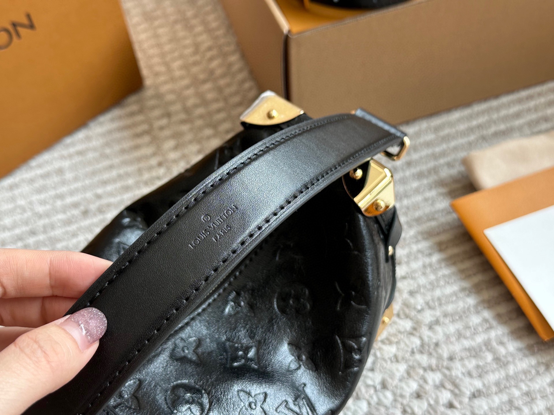 Louis Vuitton 185 23 25 trunk upupup Bag 23 x