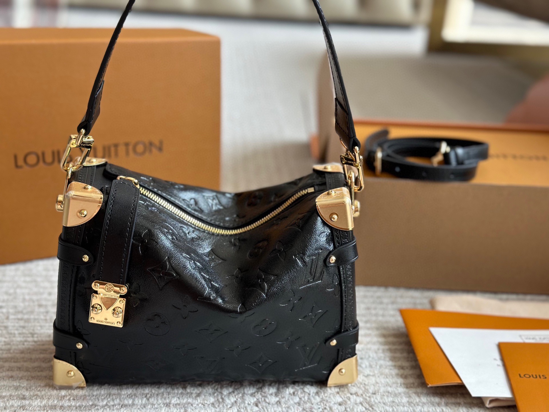 Louis Vuitton 185 23 25 trunk upupup Bag 23 x