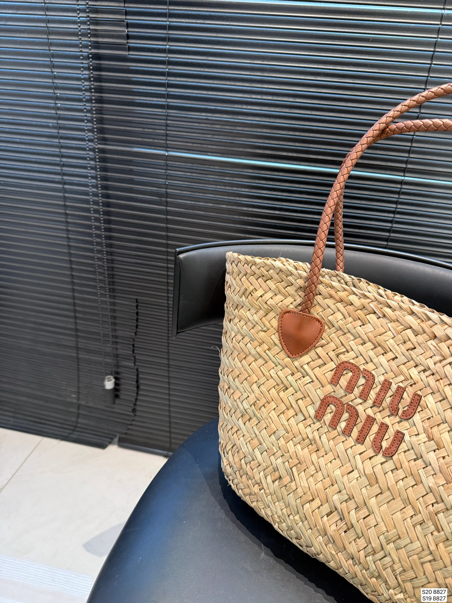 Miu Miu P135 P130 28 22 20 8827 Small Tote Bag