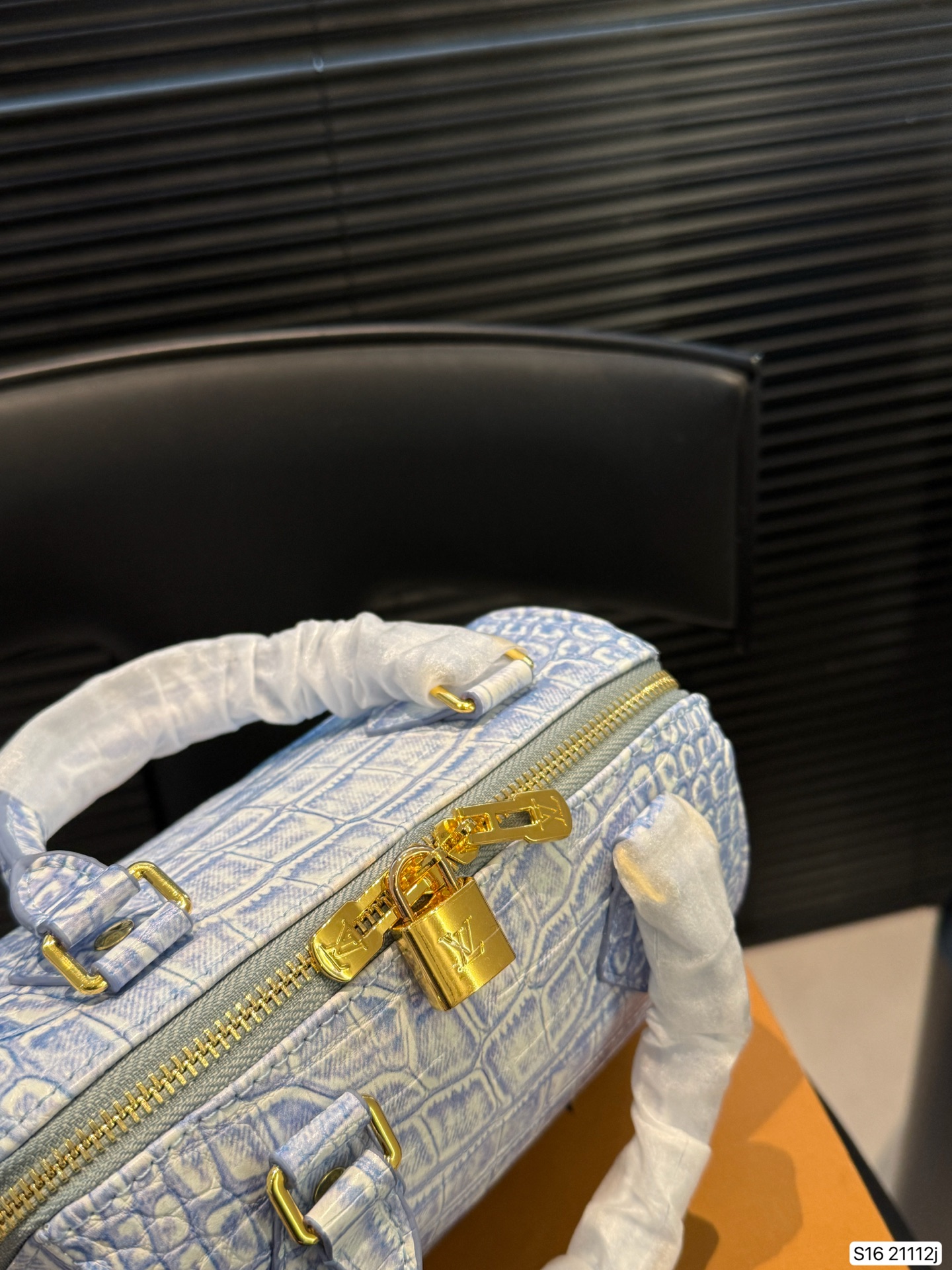 Louis Vuitton P115 20 15 Bag