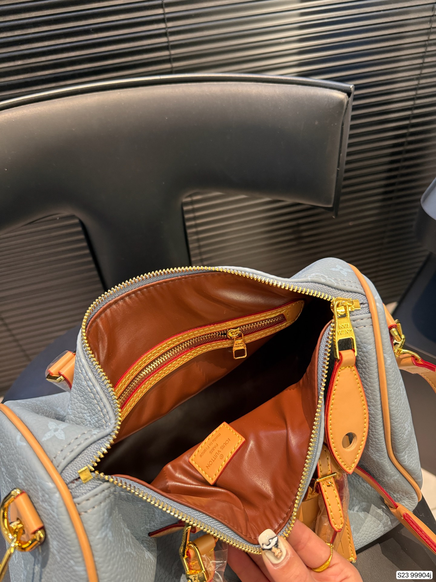 Louis Vuitton P150 Seepdy nice 30 21 Bag