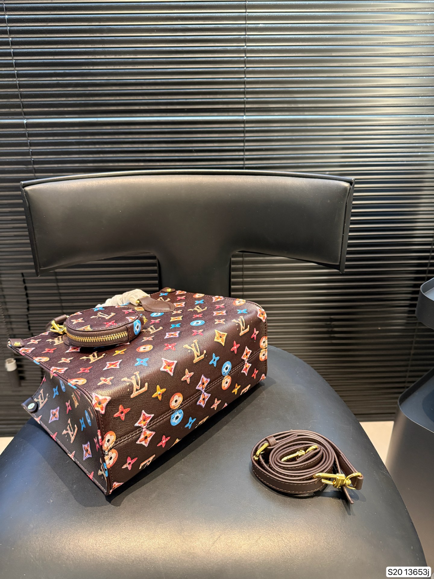 Louis Vuitton P135 Onthego 25 20 Tote Bag