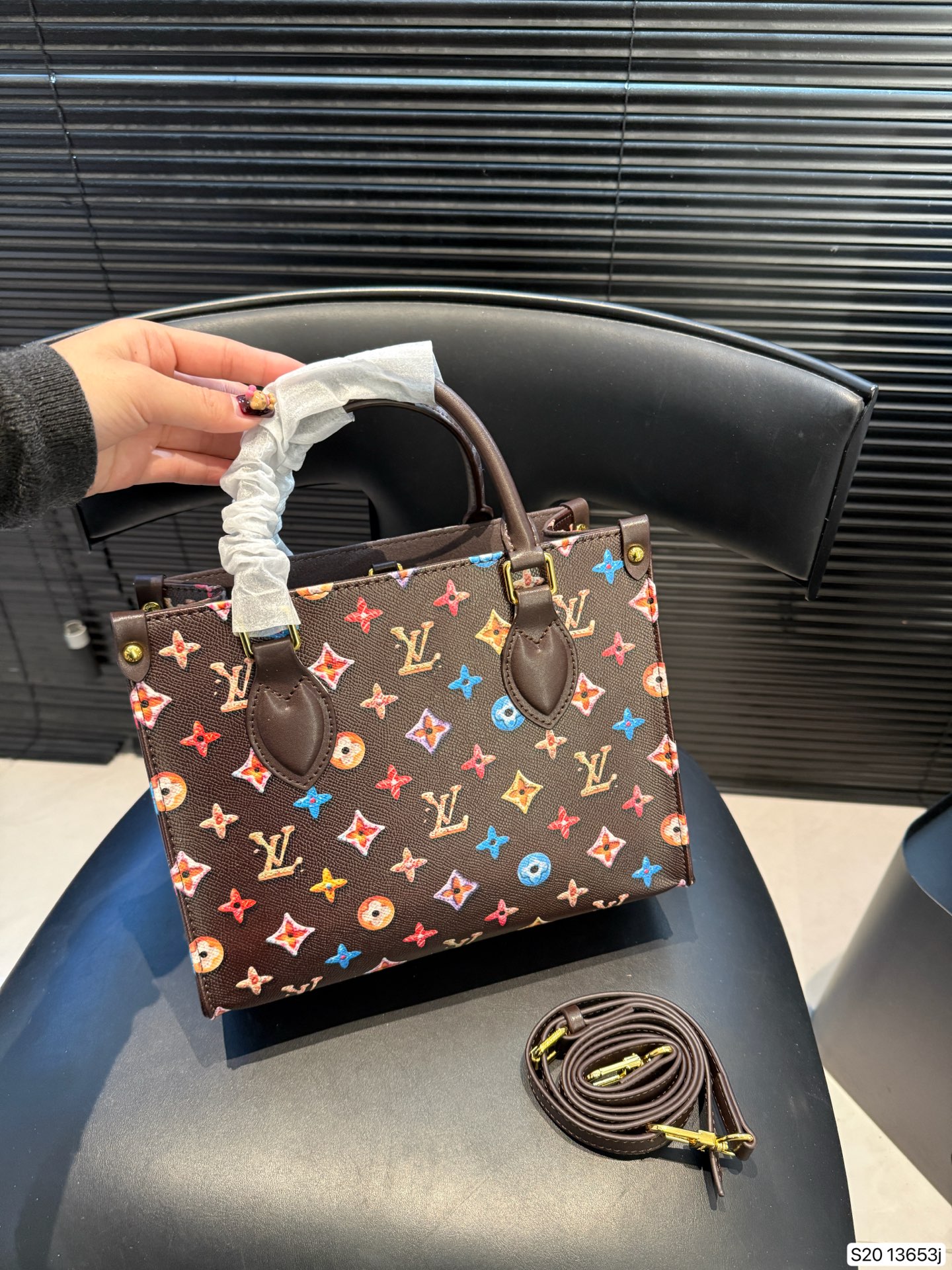Louis Vuitton P135 Onthego 25 20 Tote Bag