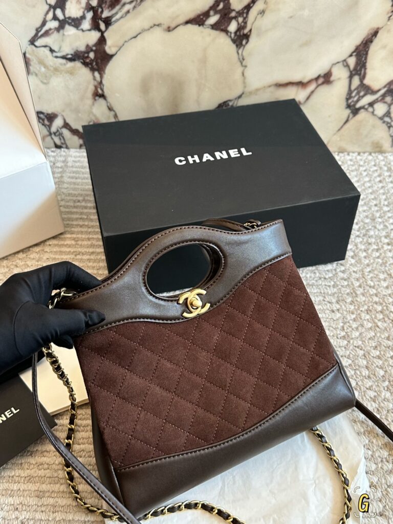 Chanel Black Card Holder 24 x 22 x 5 cm editorial product context 3