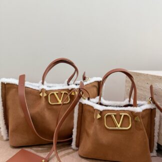Valentino P215 37 24 P210 25 19 Small Tote Bag