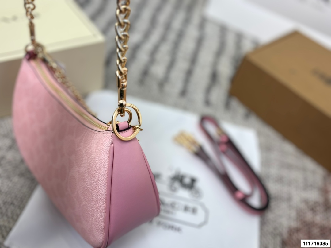 Coach P140 24 13 Crossbody Bag