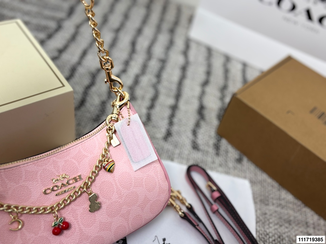 Coach P140 24 13 Crossbody Bag
