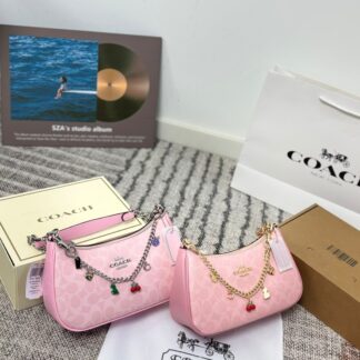 Coach P140 24 13 Crossbody Bag