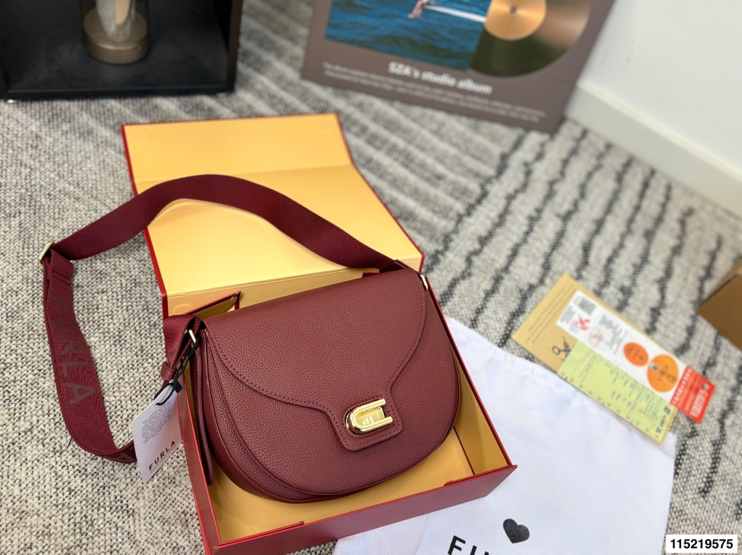 Luxury p160 24 20 FURLA Bag